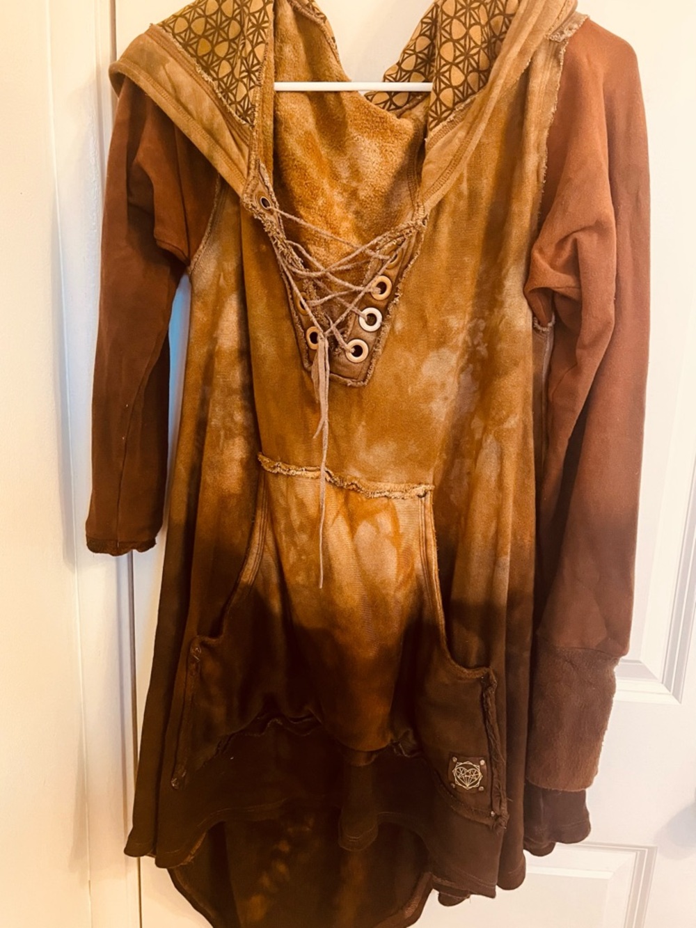 Sew Much Love Kira brown ombré tunic hoodie m medium